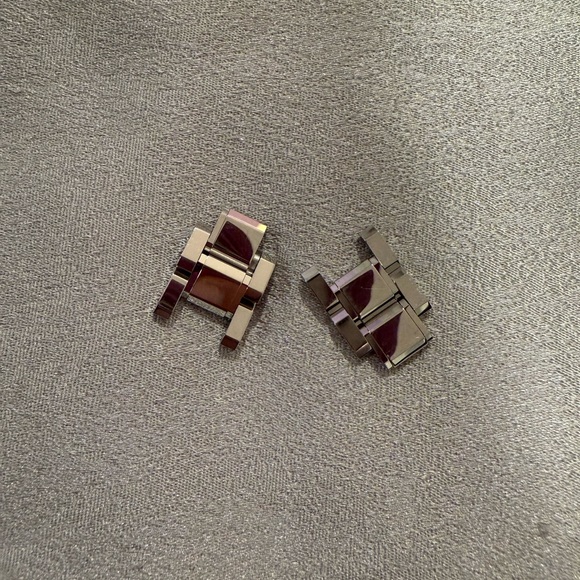 Burberry Watch - Picture 8 of 11